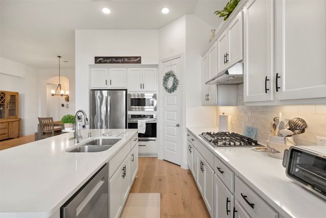 1609 Canter Court, Aubrey, TX 76227