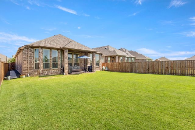 1609 Canter Court, Aubrey, TX 76227