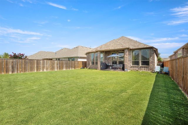 1609 Canter Court, Aubrey, TX 76227