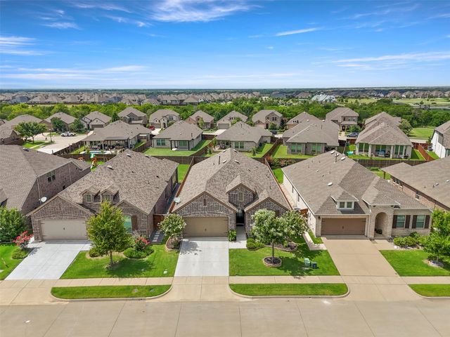 1609 Canter Court, Aubrey, TX 76227