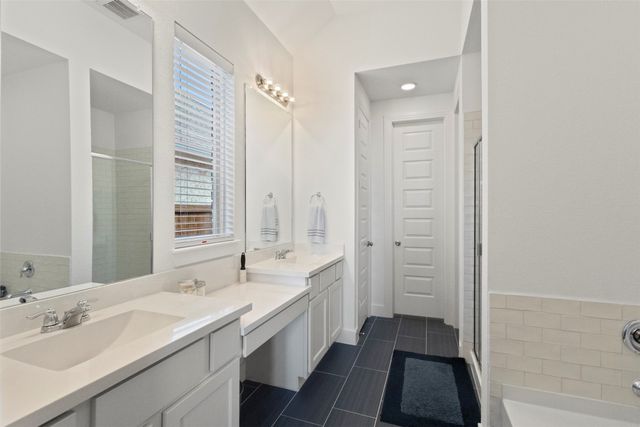 1609 Canter Court, Aubrey, TX 76227