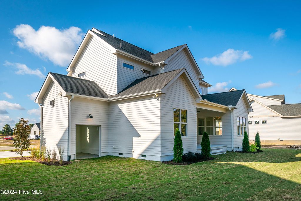 Image 35 of property listing at 138 Pine Tree Point, Snow Hill, NC 28580