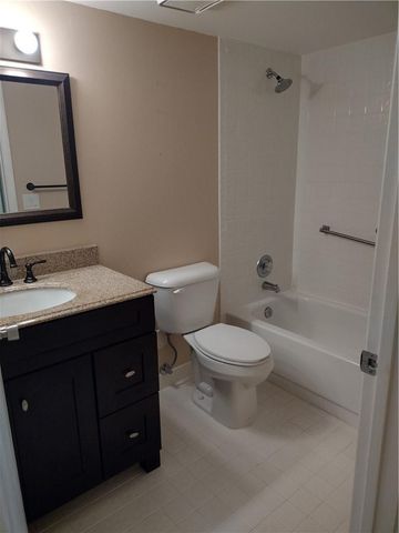 7621 Trent Drive 111, Tamarac, FL 33321