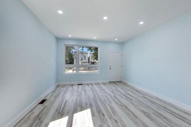 703 N Homan Avenue 1, Chicago, IL 60624