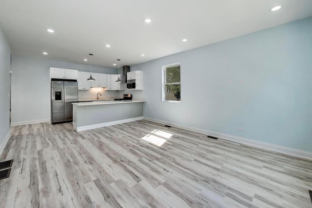 703 N Homan Avenue 1, Chicago, IL 60624