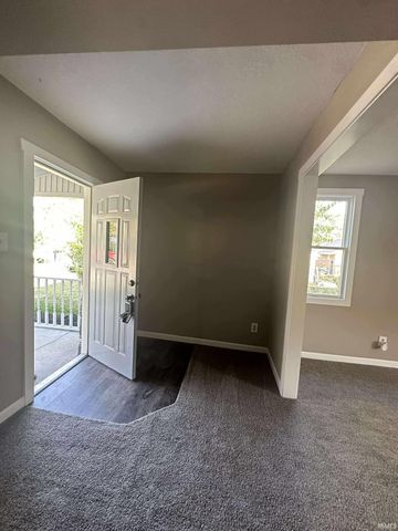 615 North Street, Huntington, IN 46750