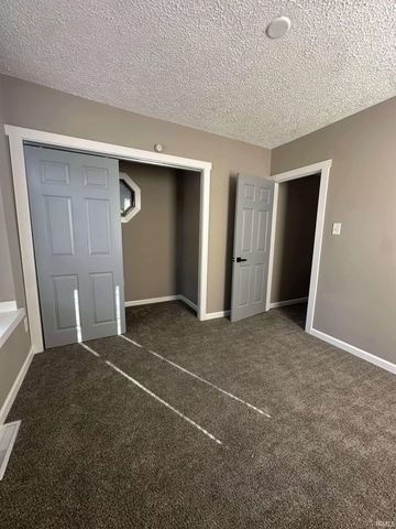 615 North Street, Huntington, IN 46750