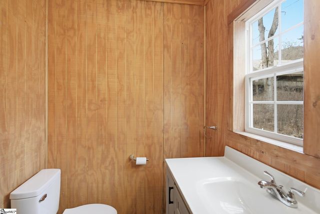 401 Rocky Bottom Road, Sunset, SC 29685