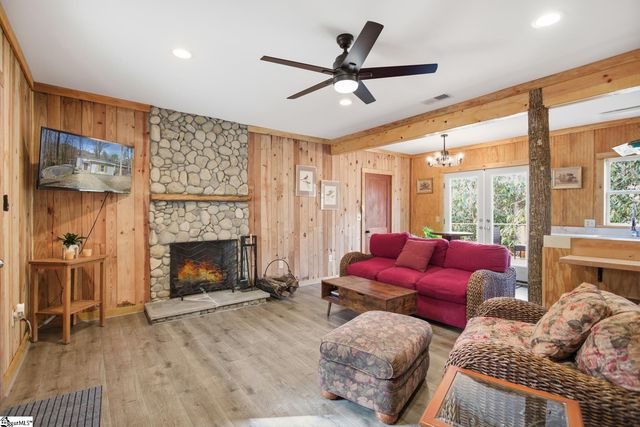 401 Rocky Bottom Road, Sunset, SC 29685