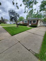 5637 MERRICK Street, Dearborn Heights, MI 48125