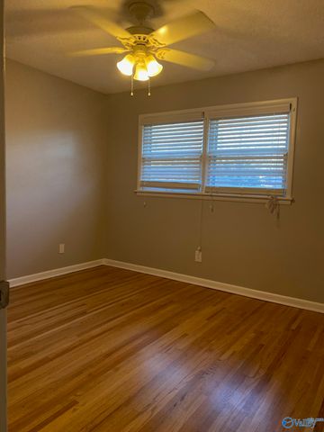 4411 Mcclain Lane, Huntsville, AL 35810