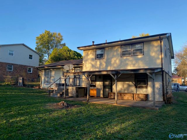 4411 Mcclain Lane, Huntsville, AL 35810