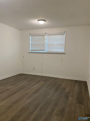 4411 Mcclain Lane, Huntsville, AL 35810