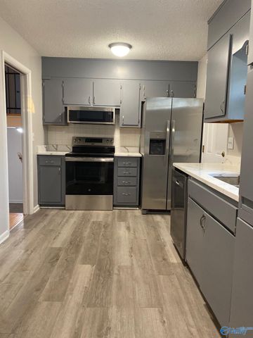 4411 Mcclain Lane, Huntsville, AL 35810