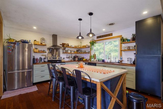 12151 County Road 5220, Rolla, MO 65401