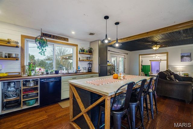 12151 County Road 5220, Rolla, MO 65401