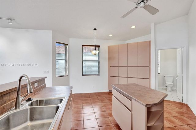 10800 Haydn Dr 0, Boca Raton, FL 33498