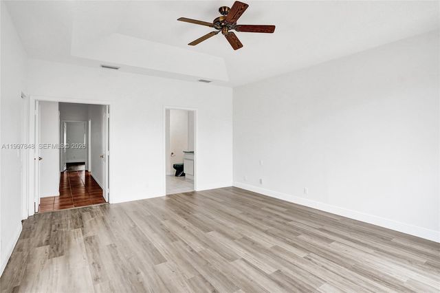 10800 Haydn Dr 0, Boca Raton, FL 33498