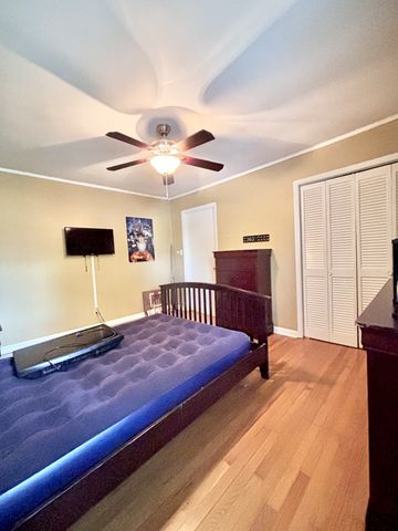 2021 Riverbend Rd, Hopkinsville, KY 42240