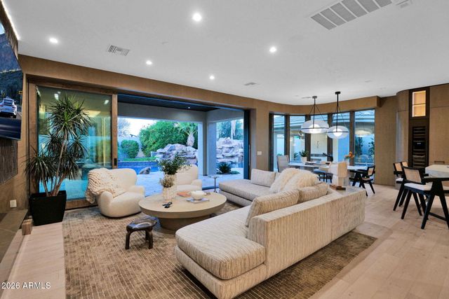 3434 E SAN CARLOS Place, Chandler, AZ 85249