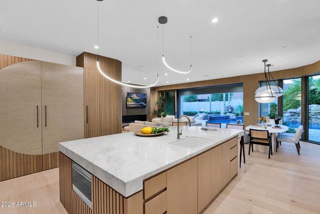 3434 E SAN CARLOS Place, Chandler, AZ 85249