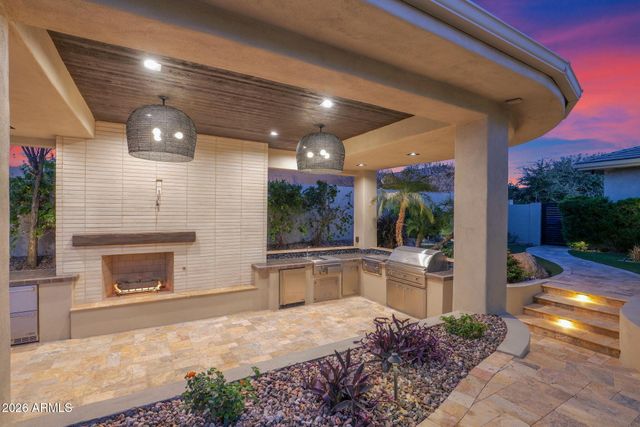 3434 E SAN CARLOS Place, Chandler, AZ 85249