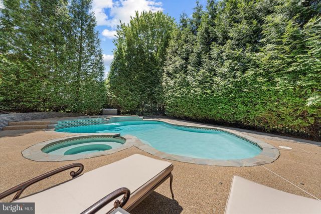 8382 PEDIGRUE CT, Gainesville, VA 20155