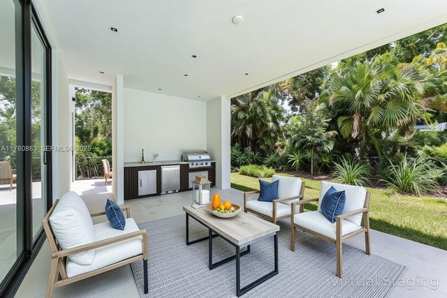 5921 SW 84th St, South Miami, FL 33143