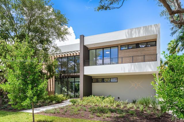 5921 SW 84th St, South Miami, FL 33143