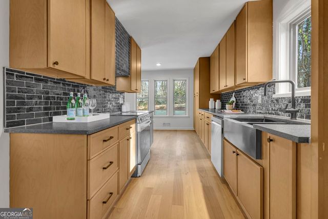 260 Devilla Trace, Fayetteville, GA 30214