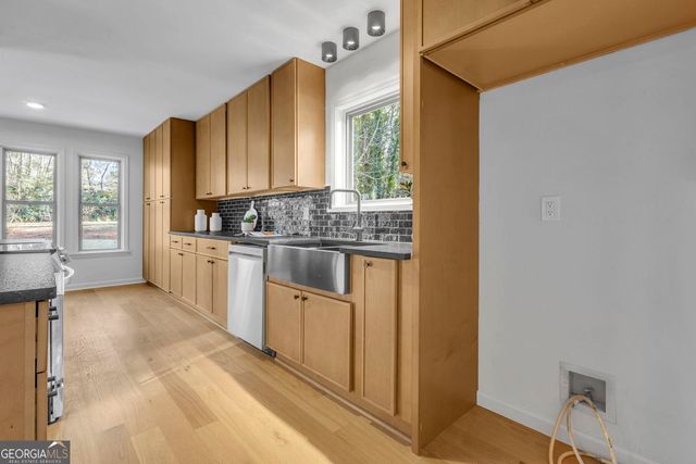 260 Devilla Trace, Fayetteville, GA 30214