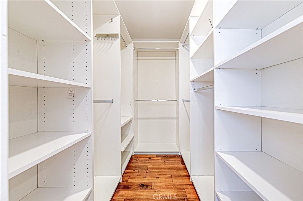 Image 15 of property listing at 1428 N Frederic Street, Burbank, CA 91505