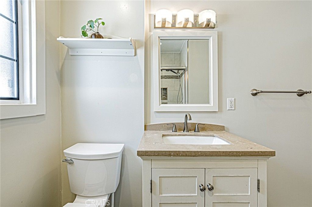 Image 19 of property listing at 1428 N Frederic Street, Burbank, CA 91505