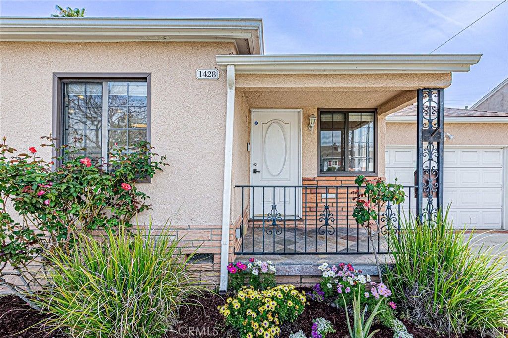 Image 30 of property listing at 1428 N Frederic Street, Burbank, CA 91505