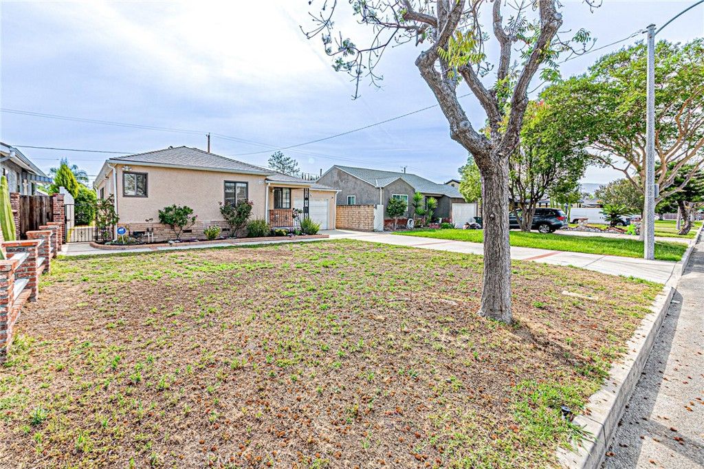 Image 32 of property listing at 1428 N Frederic Street, Burbank, CA 91505