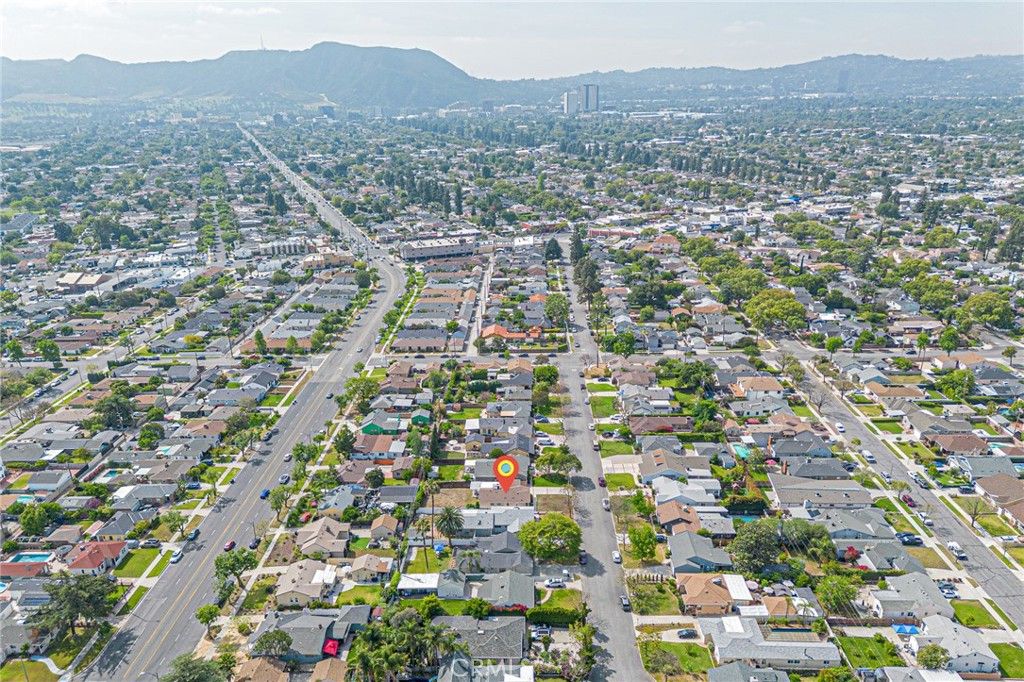 Image 40 of property listing at 1428 N Frederic Street, Burbank, CA 91505