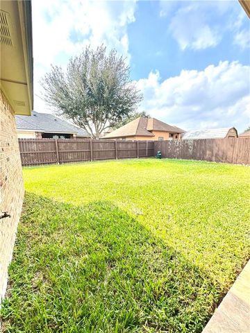 2200 E 27th Street, Mission, TX 78572
