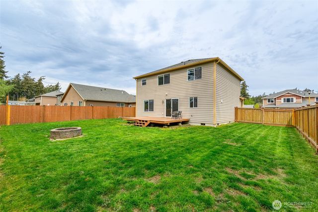 1077 NW Longview Drive, Oak Harbor, WA 98277