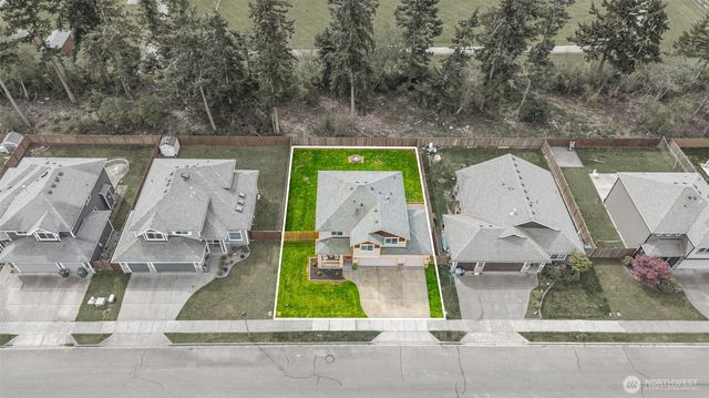 1077 NW Longview Drive, Oak Harbor, WA 98277