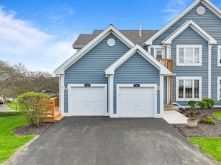1079 Lakeland WAY #9-30, Lake Geneva, WI 53147