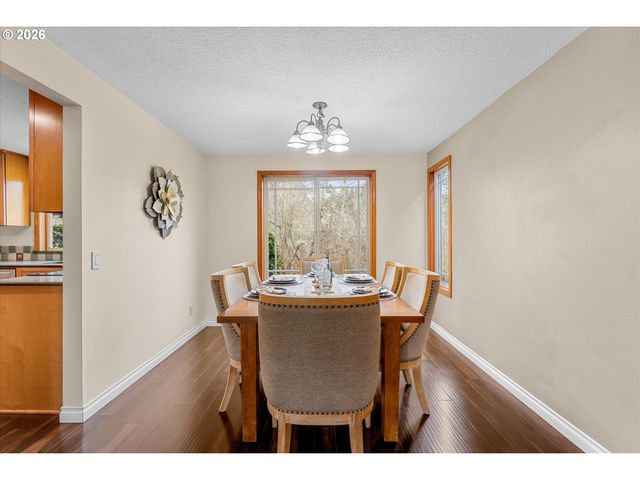 17580 Nw WOODMERE Ct, Beaverton, OR 97006