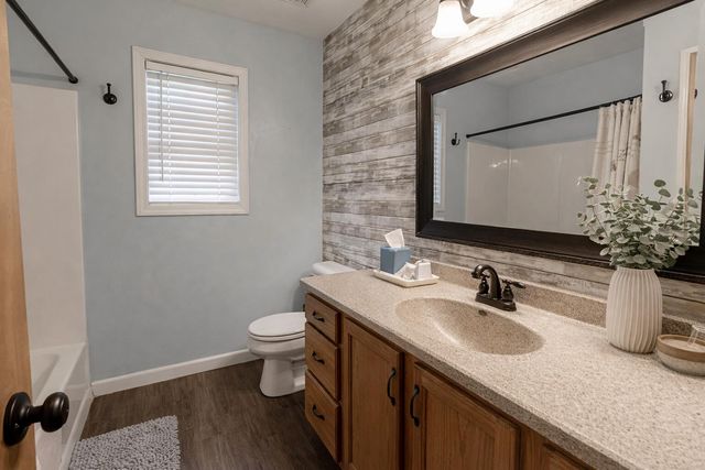 1302 LOOK OUT CT, Columbia, MO 65202