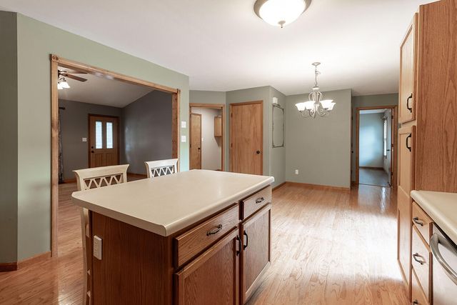 1302 LOOK OUT CT, Columbia, MO 65202