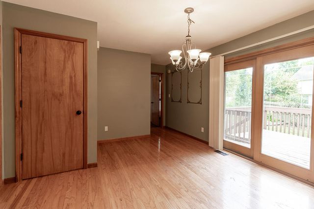 1302 LOOK OUT CT, Columbia, MO 65202