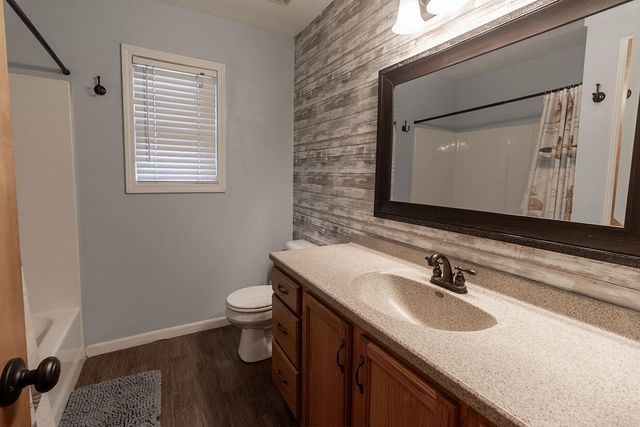 1302 LOOK OUT CT, Columbia, MO 65202