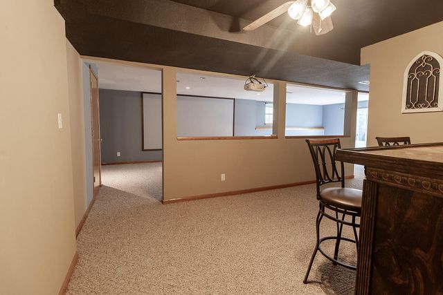 1302 LOOK OUT CT, Columbia, MO 65202