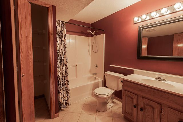 1302 LOOK OUT CT, Columbia, MO 65202