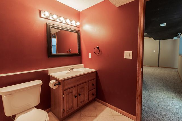 1302 LOOK OUT CT, Columbia, MO 65202