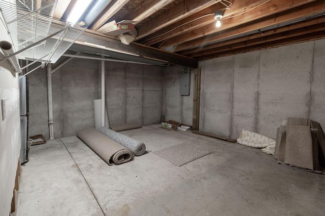 1302 LOOK OUT CT, Columbia, MO 65202