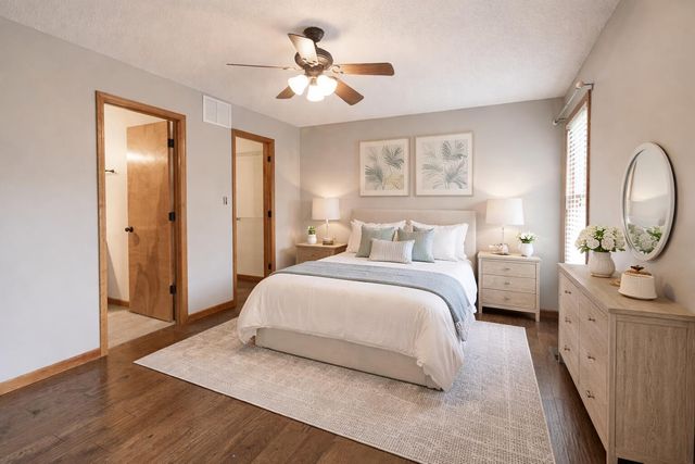 1302 LOOK OUT CT, Columbia, MO 65202